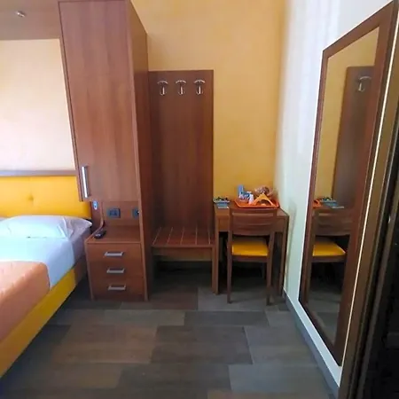Il Ghiro Frühstückspension 4*